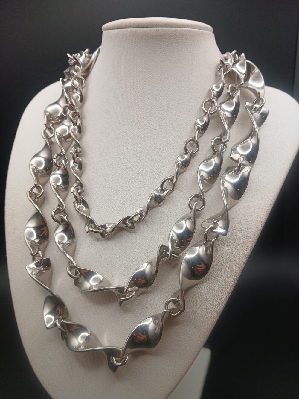 Dana Buchman Silvertone Necklace Triple Strand DNA Helix Twisted Wave Link